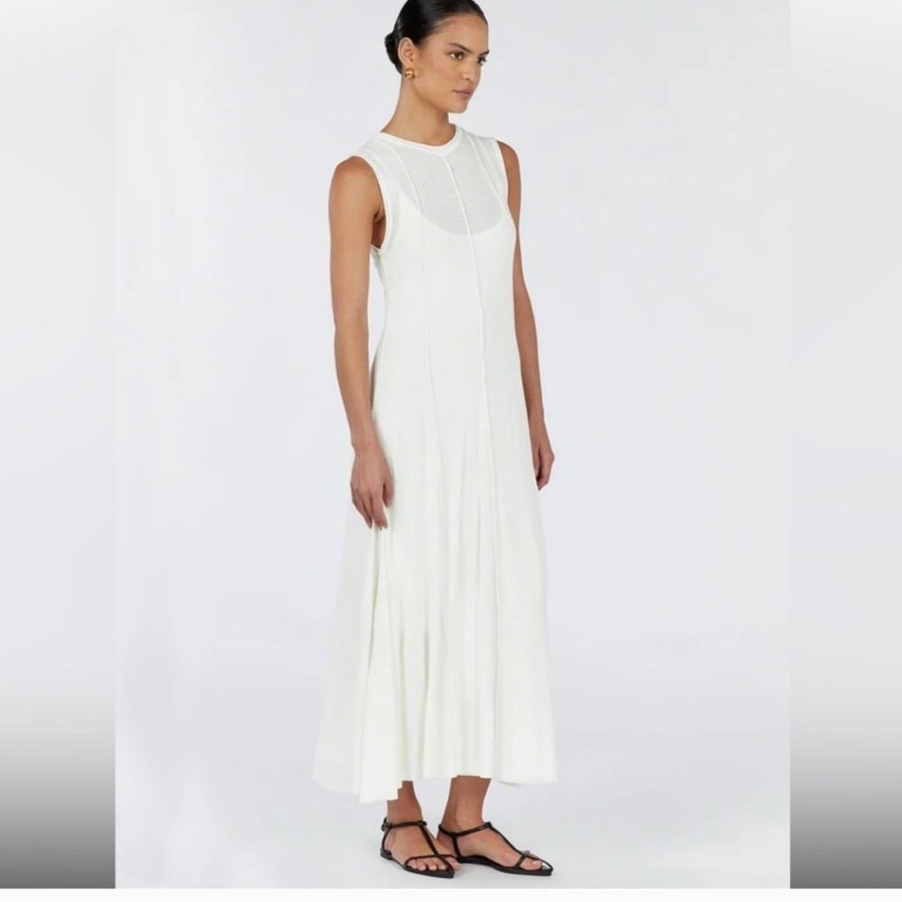 DISSH White Maxi Dress Timeless Elegance